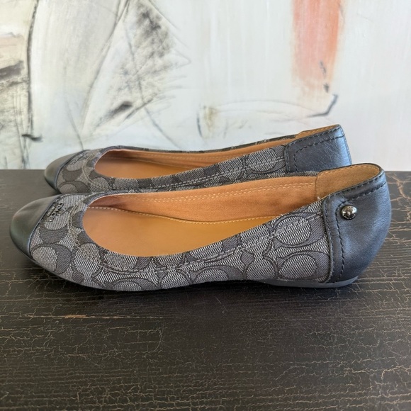 COACH Chelsea Black Smoke Signature Ballet Flats size 36 - Picture 3 of 8